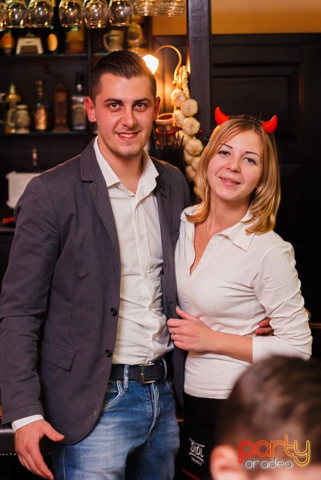 Halloweenul copiilor, Restaurant Retro