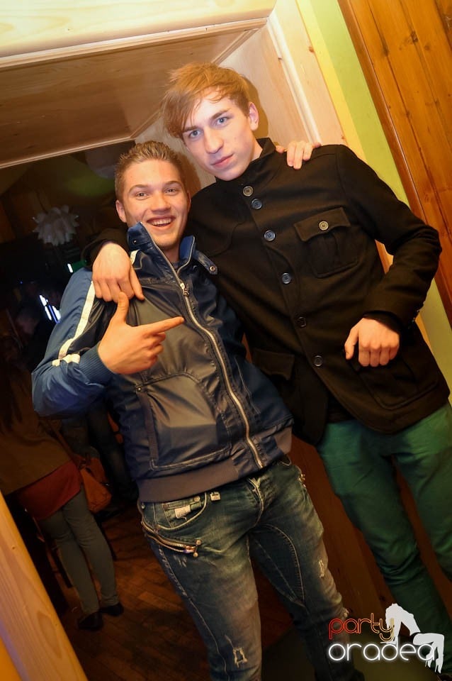 Happy Easter weekend continuă, Juice