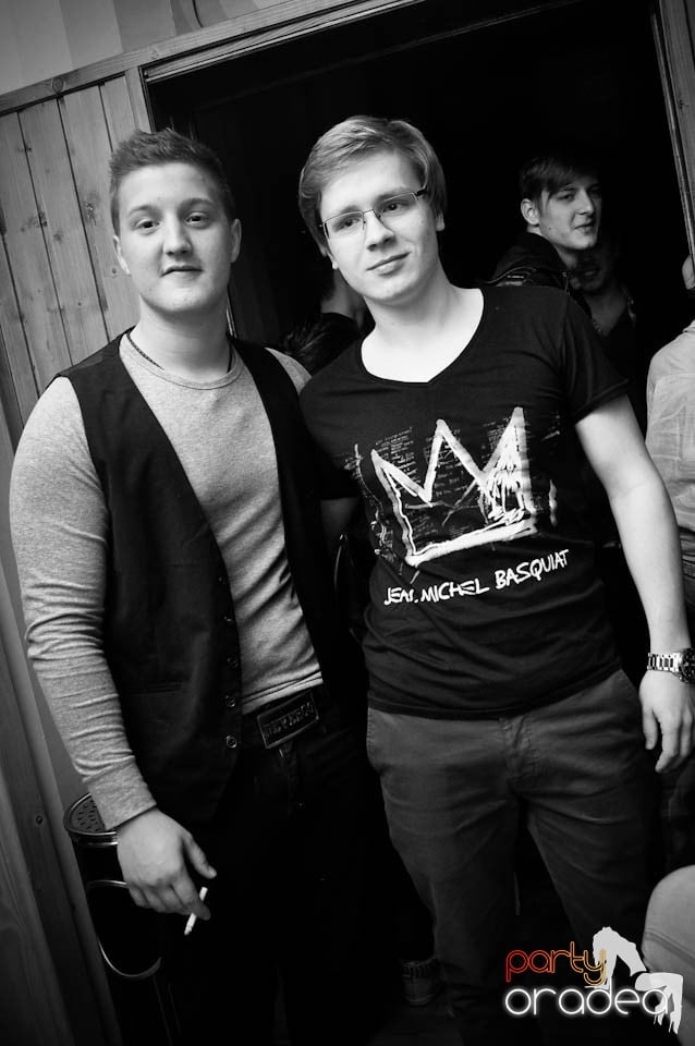 Happy Easter weekend continuă, Juice