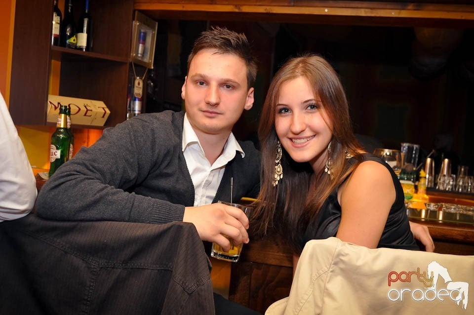 Happy Easter weekend continuă, Juice