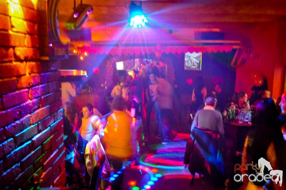 Happy Valentine's Day! în Downtown, 