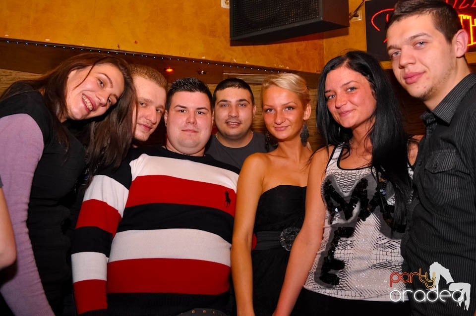 Happy Valentine's Day! în Downtown, 