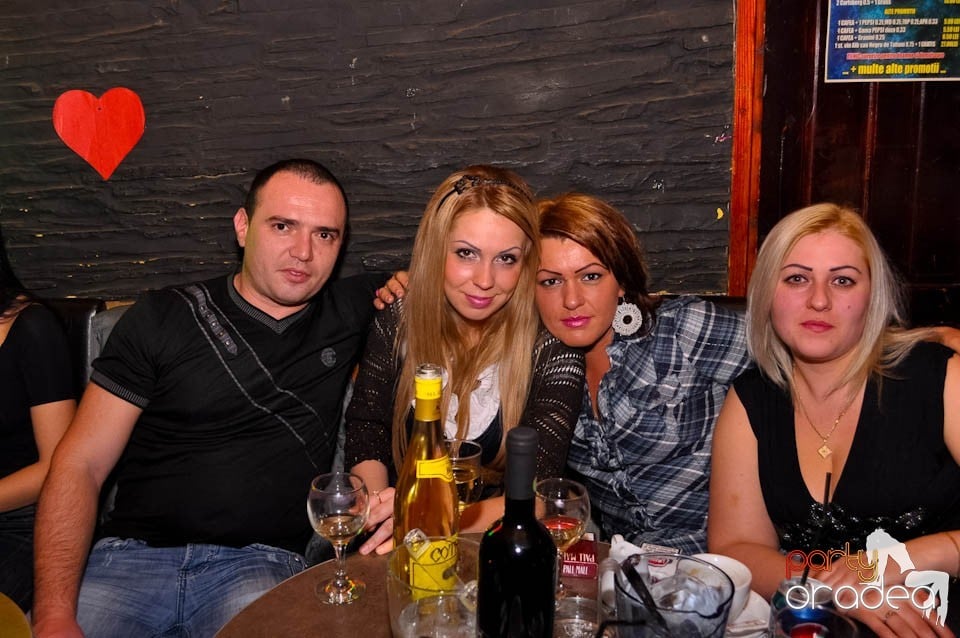 Happy Valentine's Day! în Downtown, 