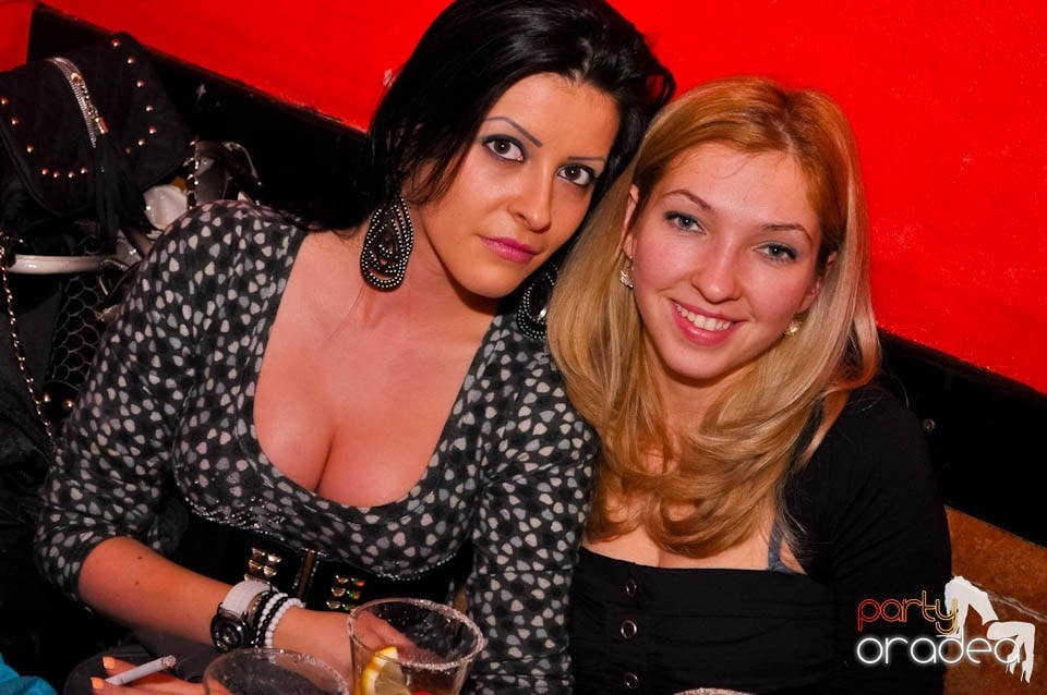 Happy Valentine's Day! în Downtown, 