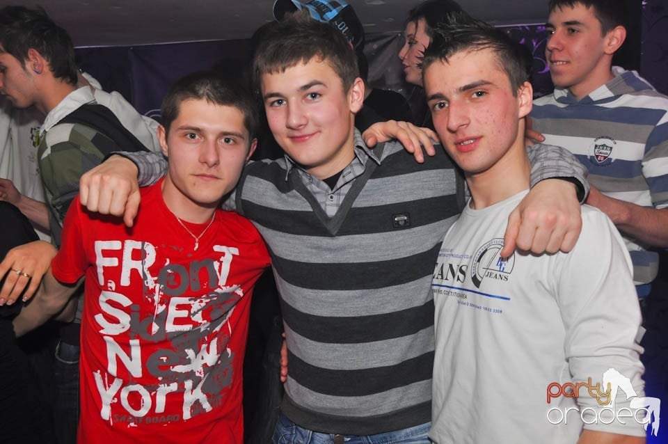 Heaven Sent Party în Club Atti's, 