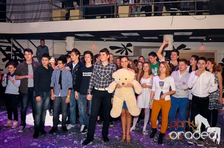 High School Battle - Gojduvs. Eminescu,