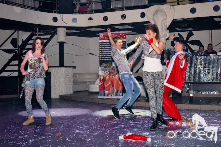 High School Battle - Gojduvs. Eminescu, 