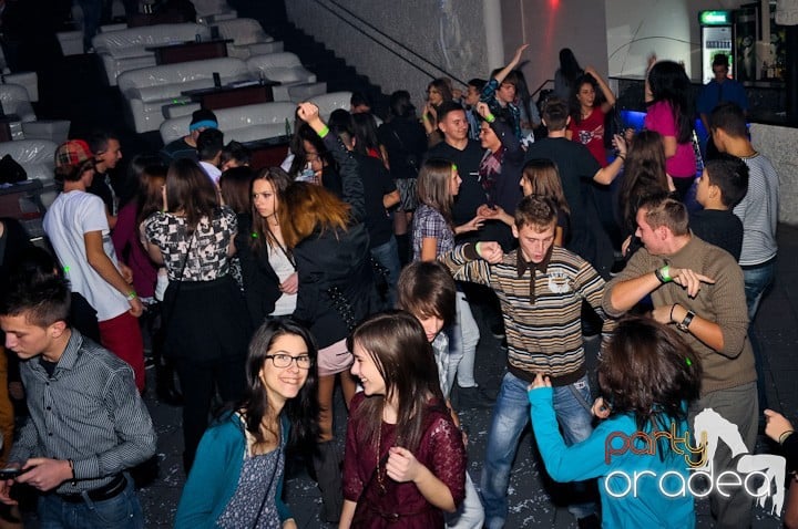 High School Battle - Gojduvs. Eminescu,