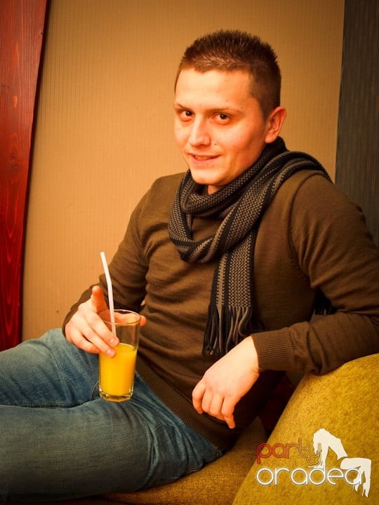 Hiturile anilor 2000 în Chanson Cafe, 