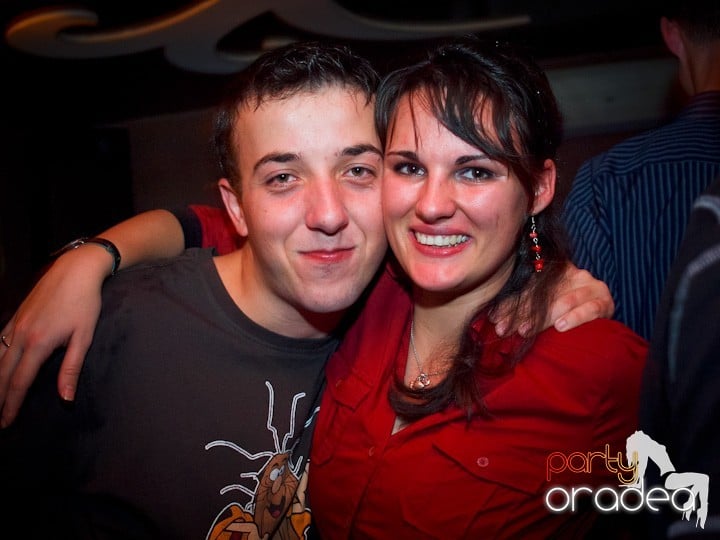 Hiturile anilor 2000 în Chanson Cafe, 