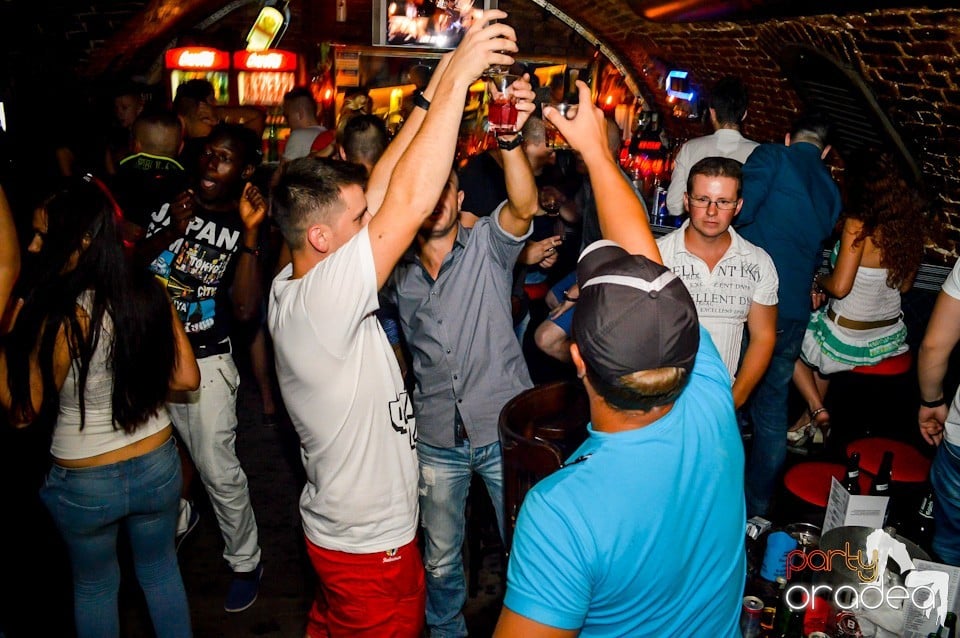 Holsten 22-23 PM Free For All, 