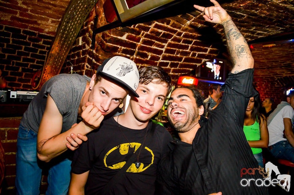 Holsten 22-23 PM Free For All, 