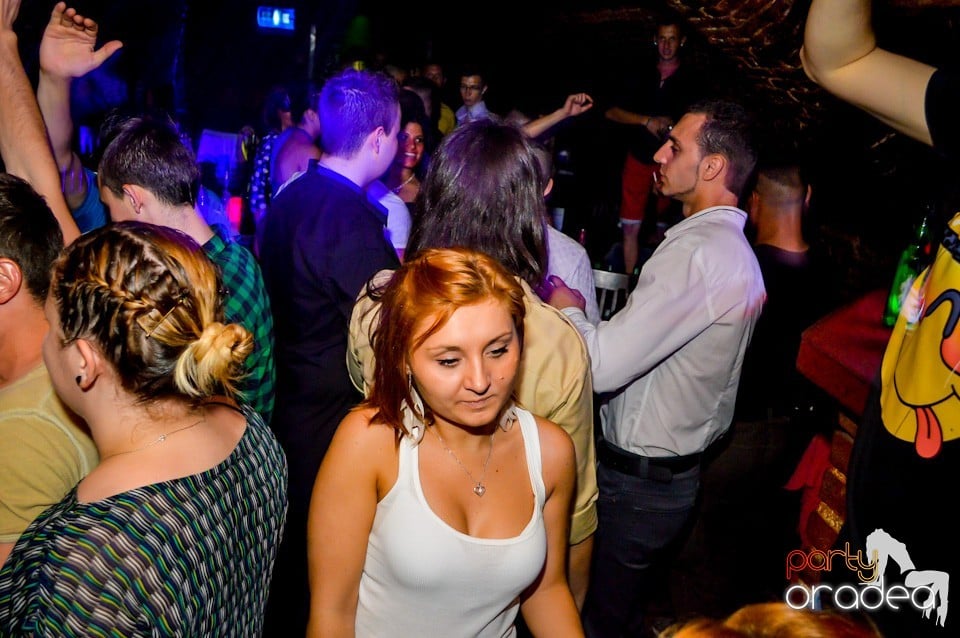 Holsten 22-23 PM Free For All, 