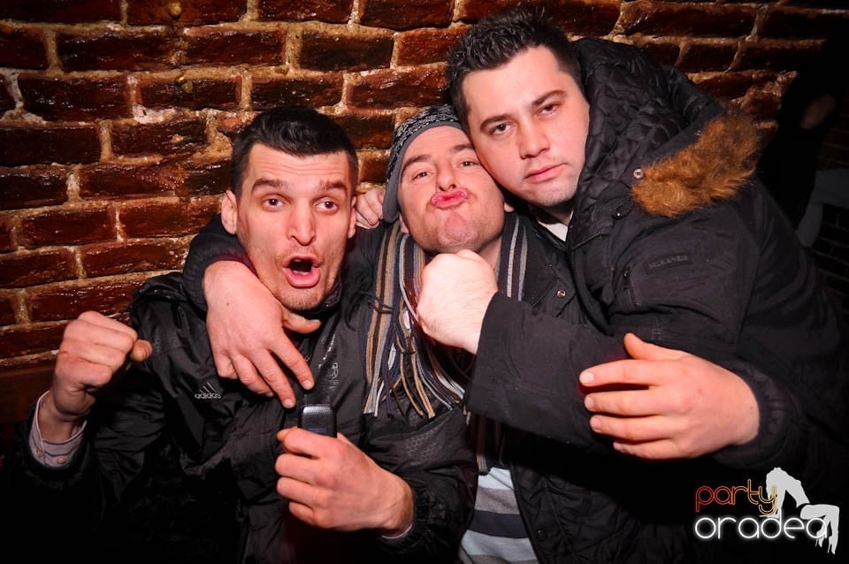 Holsten Party în Club Escape, 