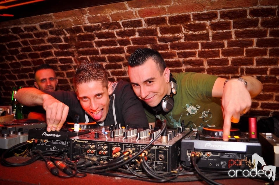 Holsten Party în Club Escape, 