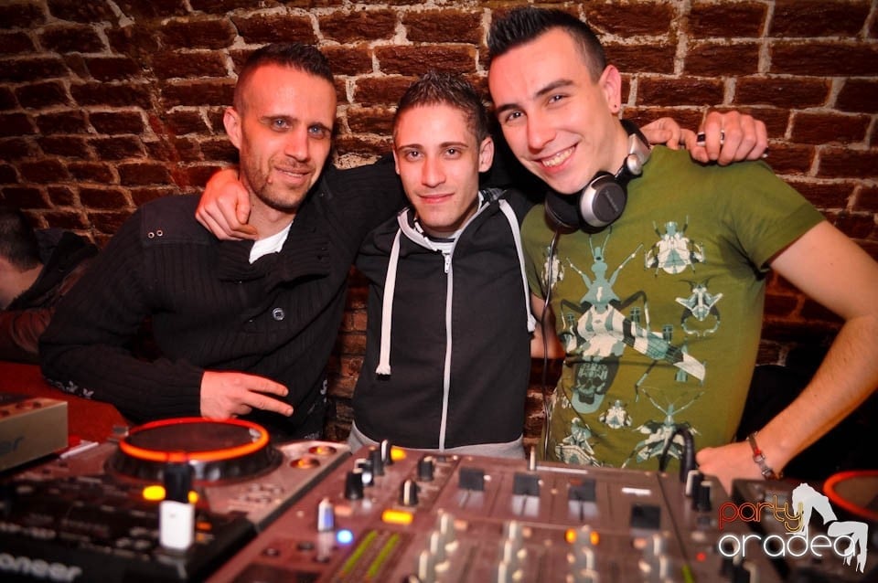 Holsten Party în Club Escape, 