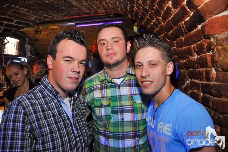 Holsten Party în Club Escape, 