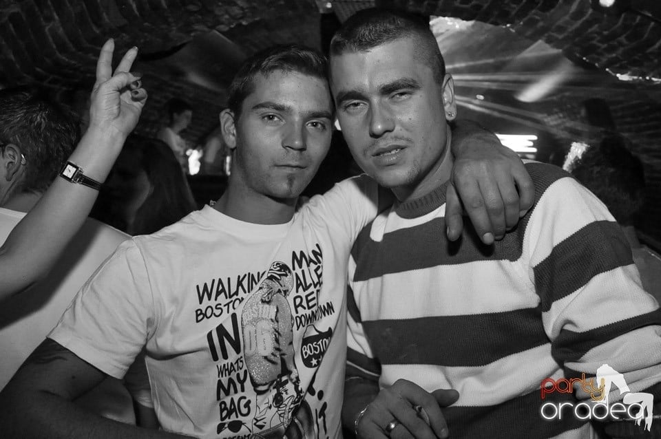 Holsten Party în Club Escape, 