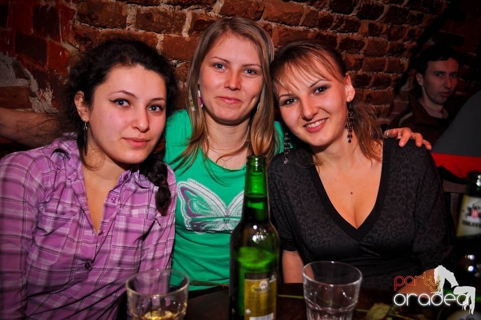 Holsten Party în Club Escape, 