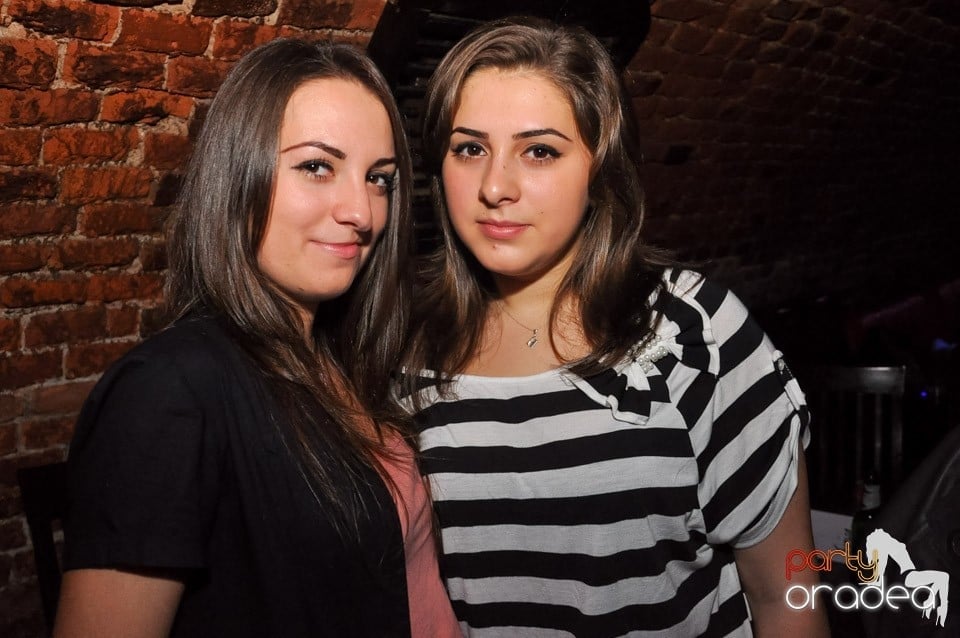 Holsten Party în Club Escape, 