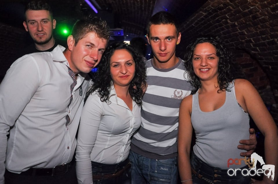 Holsten Party în Club Escape, 