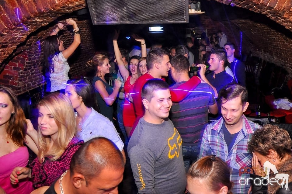 Holsten Party în Club Escape, 