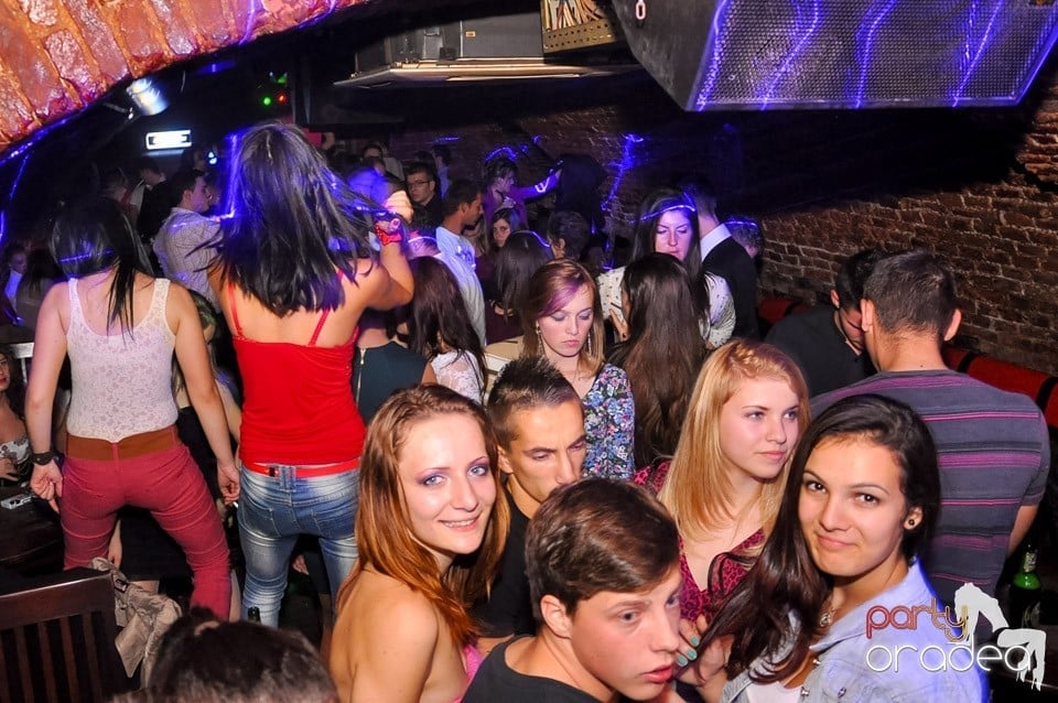 Holsten Party în Club Escape, 