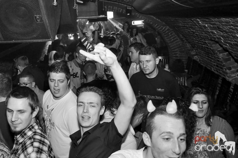 Holsten Party în Club Escape, 