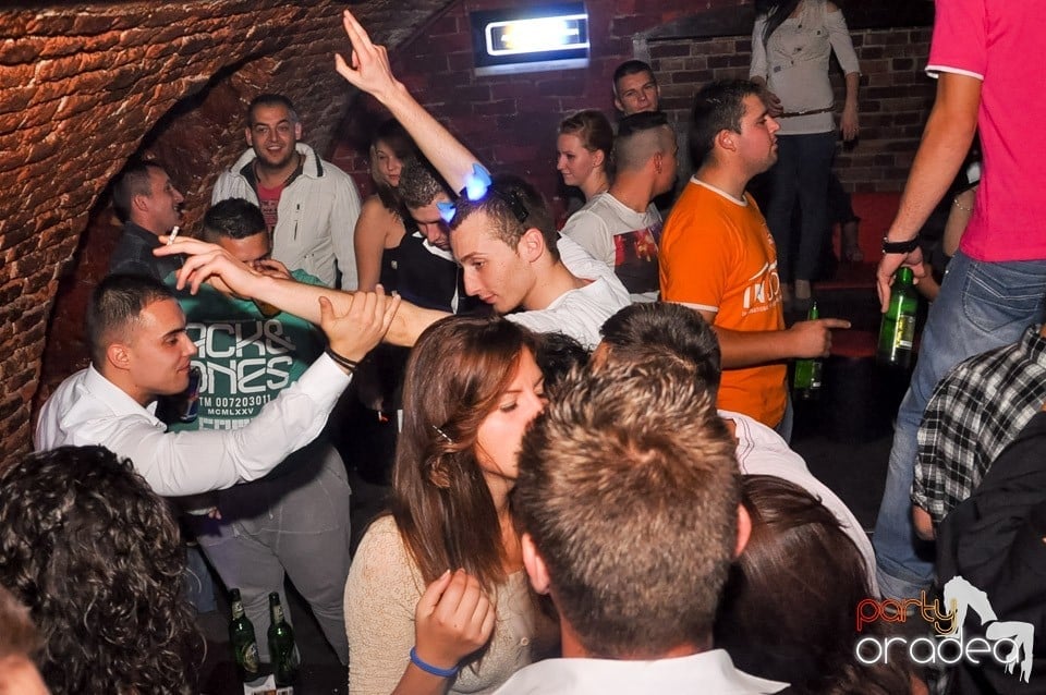 Holsten Party în Club Escape, 