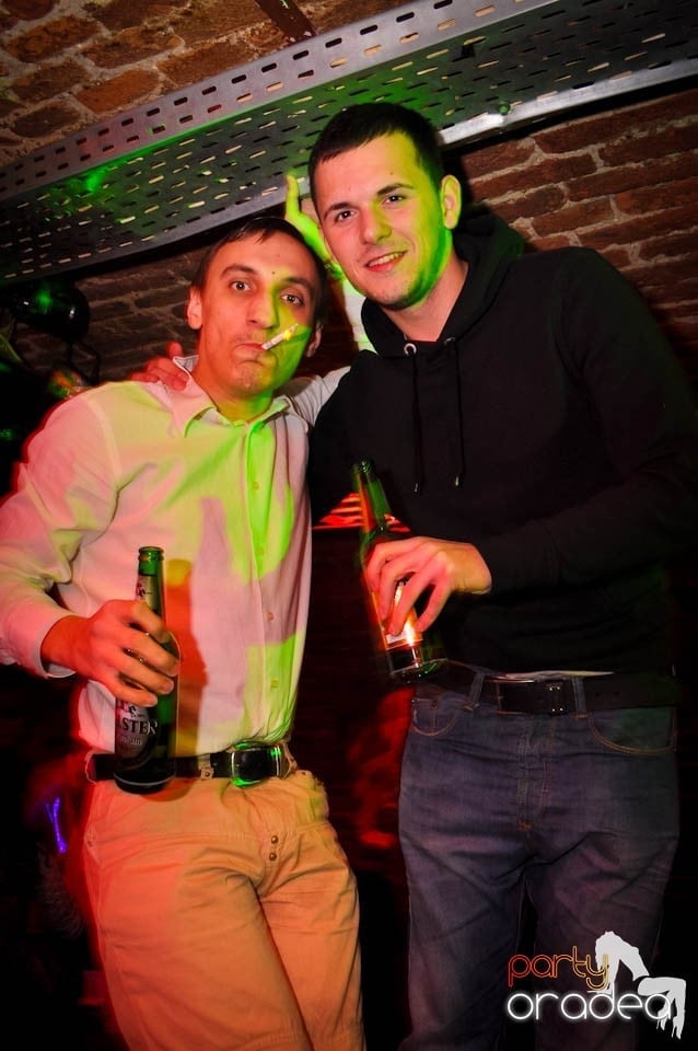 Holsten Party în Club Escape, 