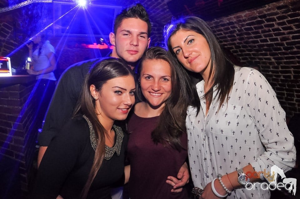 Holsten Party în Club Escape, 