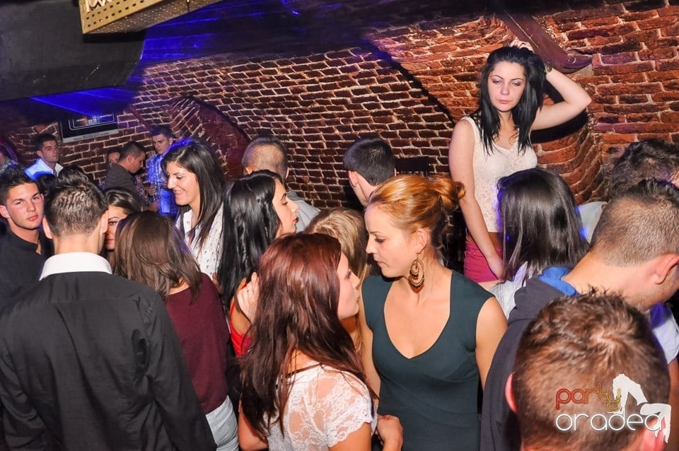 Holsten Party în Club Escape, 