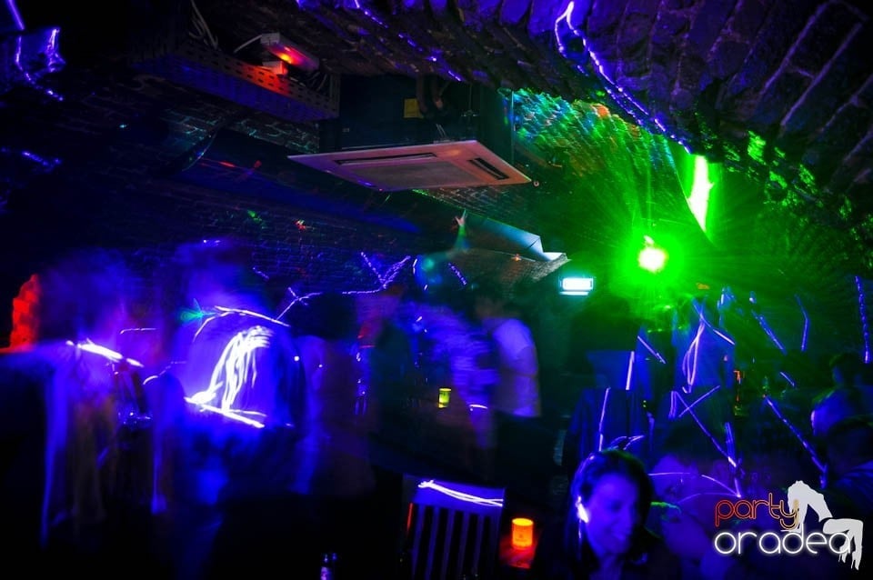 Holsten Party în Club Escape, 