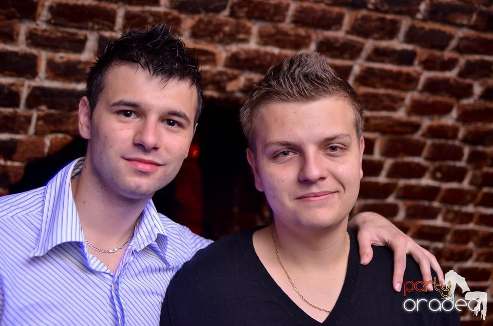 Holsten Party în Club Escape, 