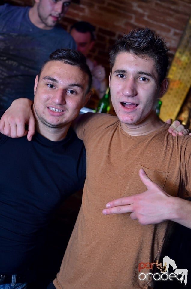 Holsten Party în Club Escape, 