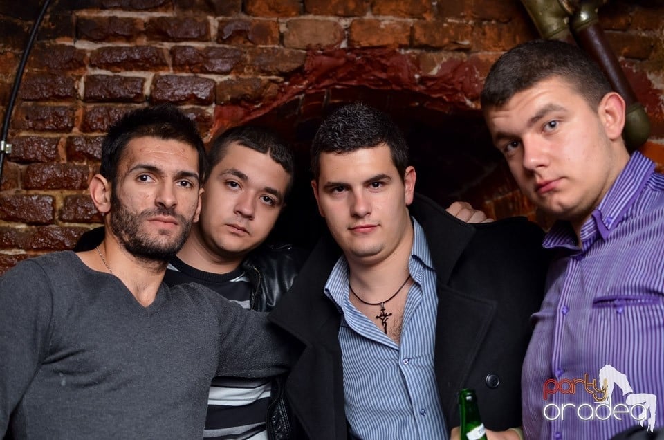 Holsten Party în Club Escape, 