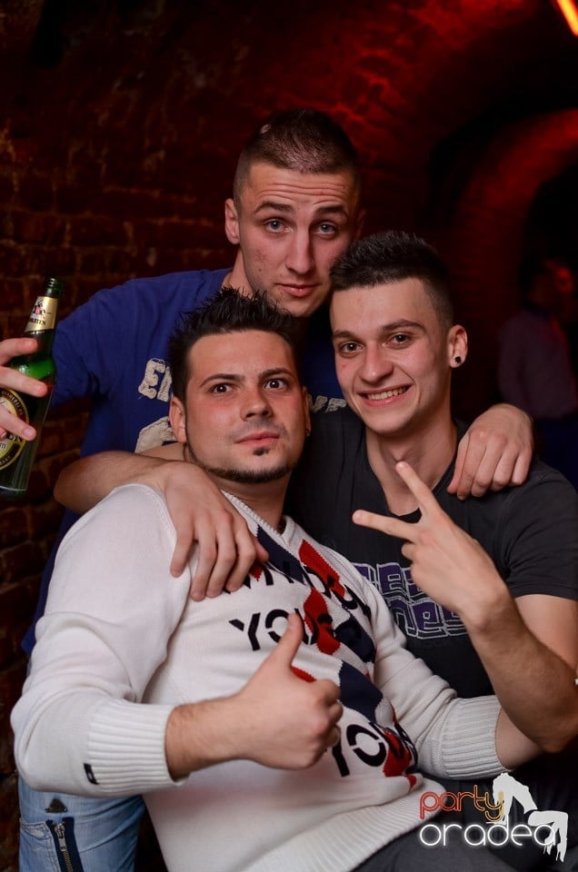 Holsten Party în Club Escape, 