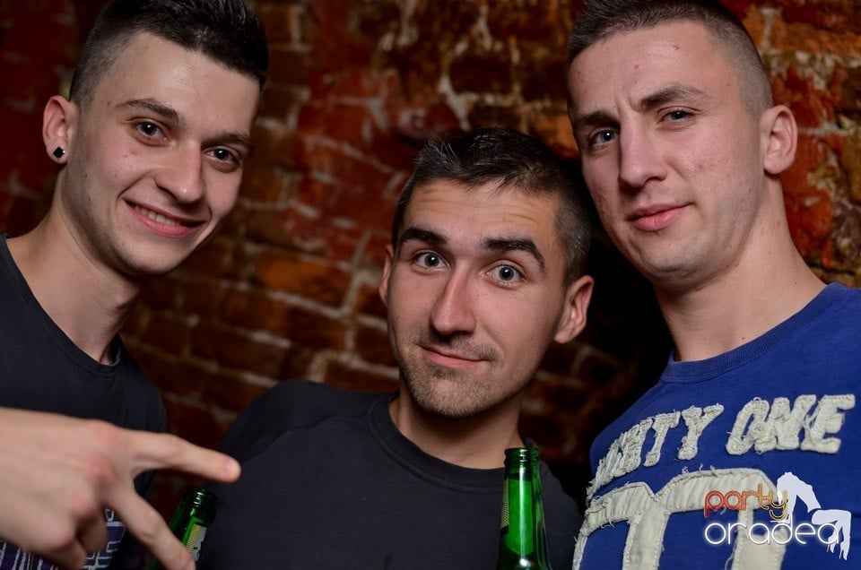 Holsten Party în Club Escape, 