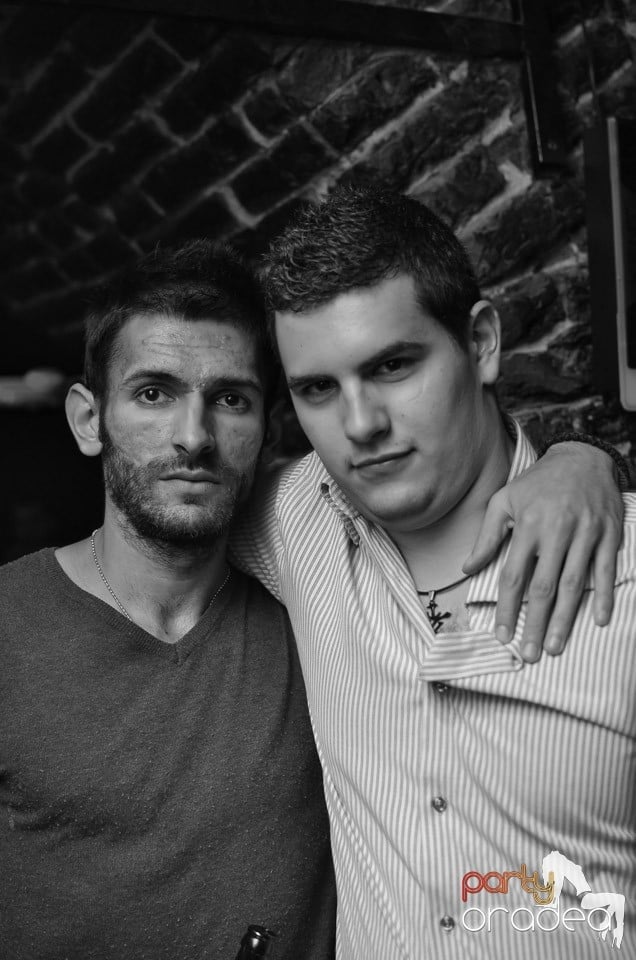 Holsten Party în Club Escape, 