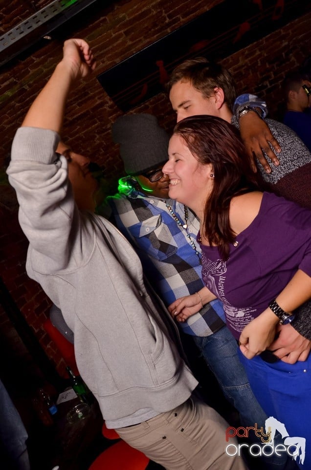 Holsten Party în Club Escape, 