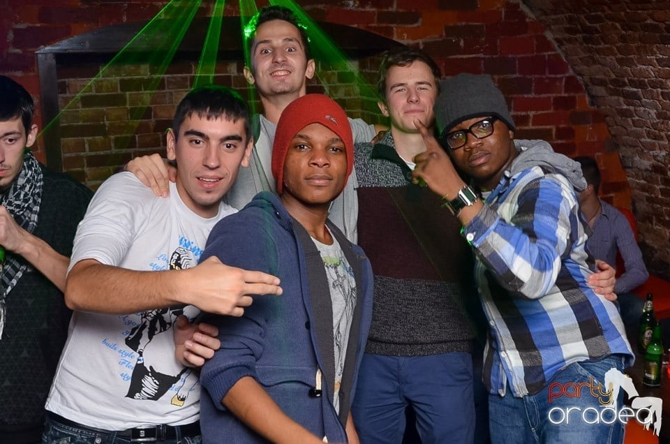 Holsten Party în Club Escape, 