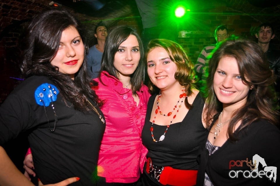 Holsten Party în Club Escape, 