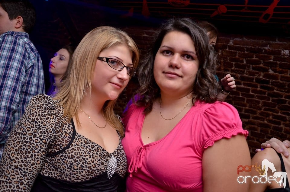 Holsten Party în Club Escape, 