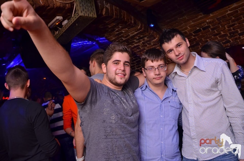 Holsten Party în Club Escape, 