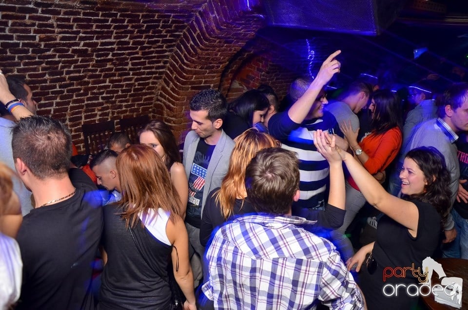 Holsten Party în Club Escape, 