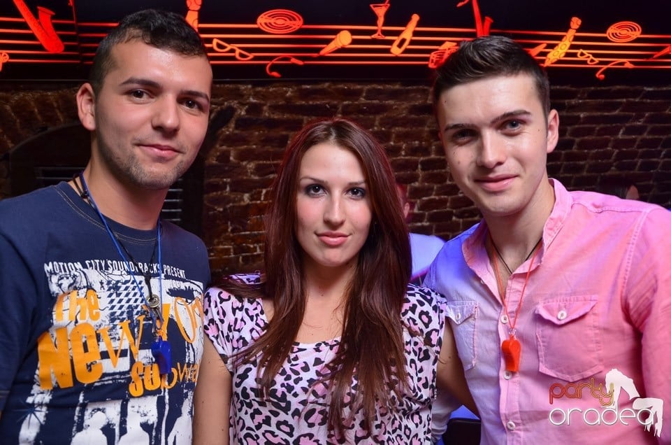 Holsten Party în Club Escape, 