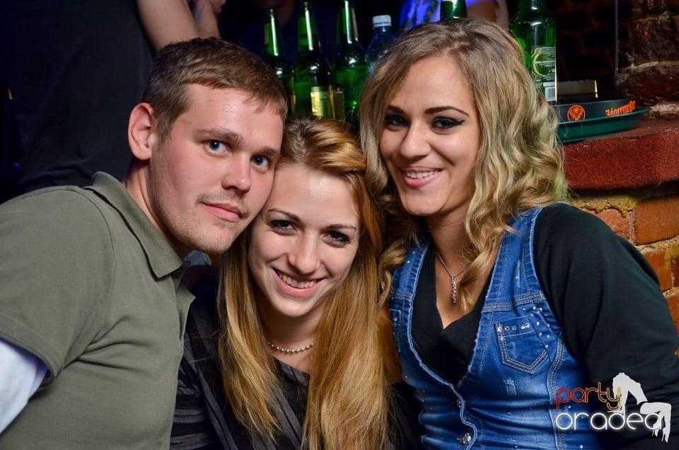 Holsten Party în Club Escape, 