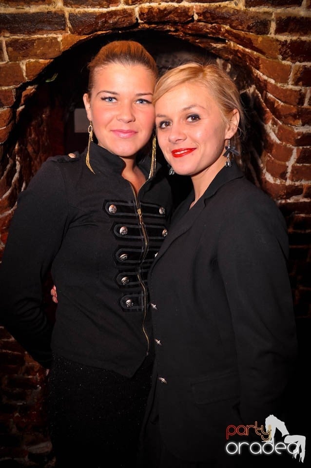 Holsten Party în Club Escape, 