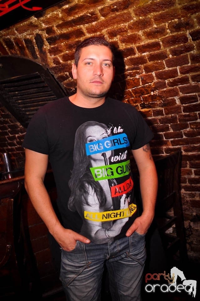 Holsten Party în Club Escape, 