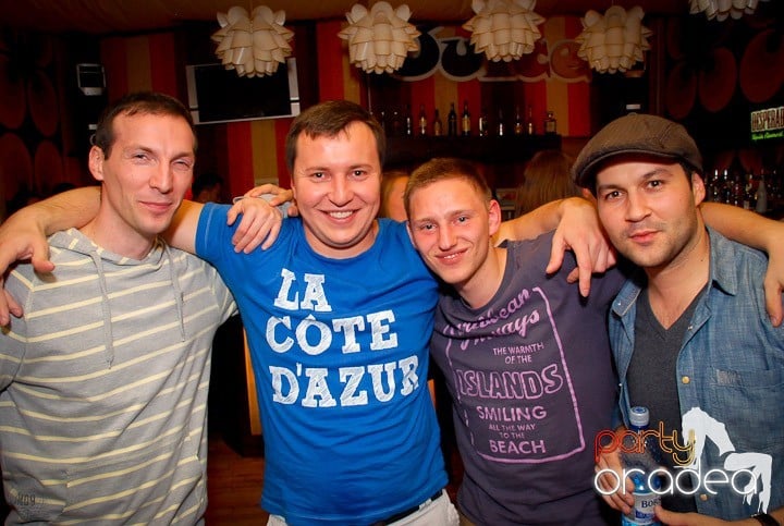 Horă, joc şi voie bună @ Juice cu TudOtto, Juice